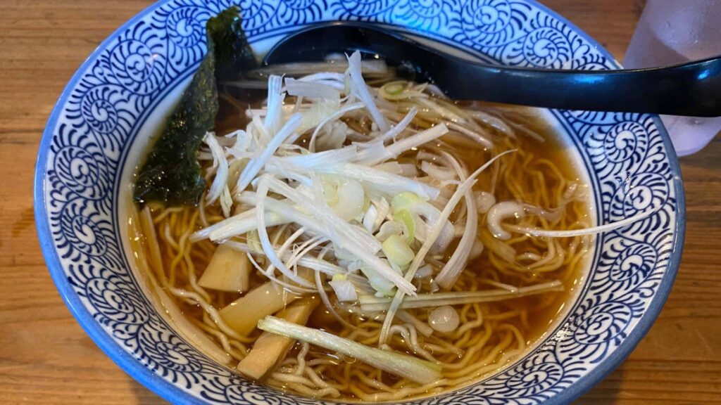 大学生夏休み　高山りょこう　高山ラーメン